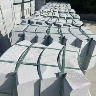 辽阳 芝麻灰弧形路沿石