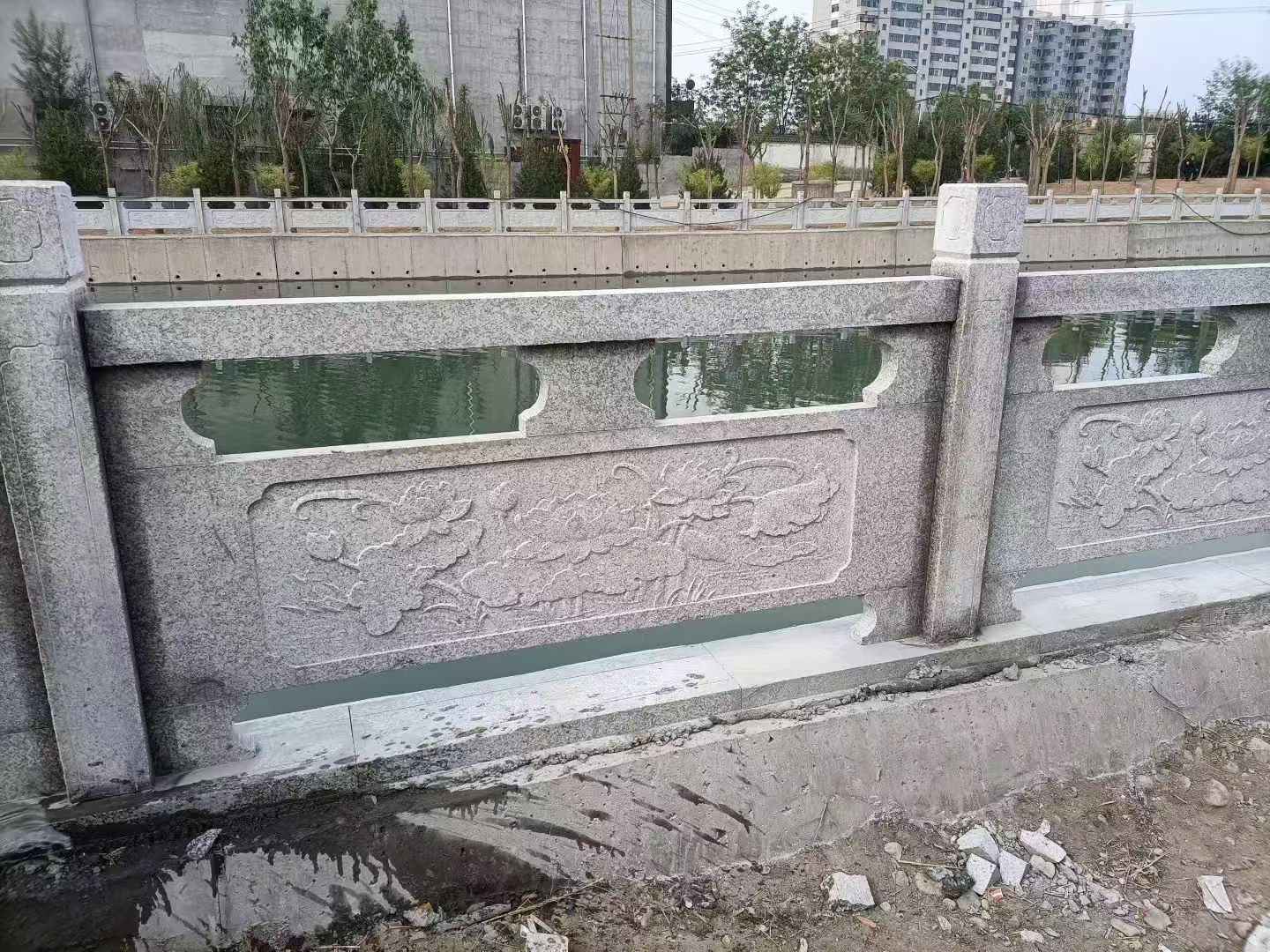 辽阳 芙蓉白大花桥梁、河道，石材栏杆、围栏、护栏