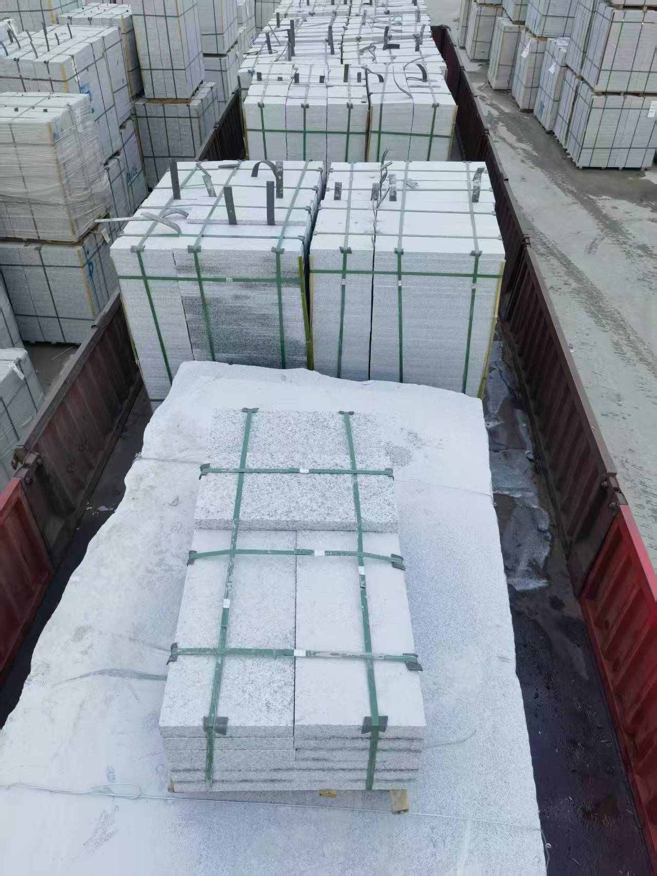 辽阳芝麻白300*600成品+板底