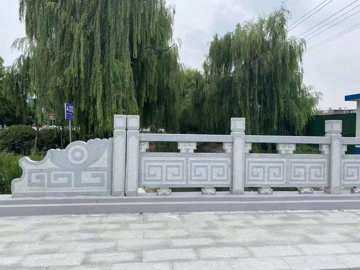 辽阳 芝麻灰桥栏杆、河道栏杆安装效果