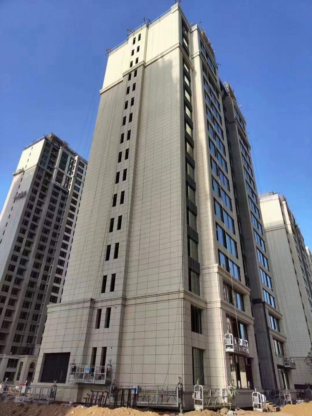 辽阳黄金麻高端小区，外墙干挂